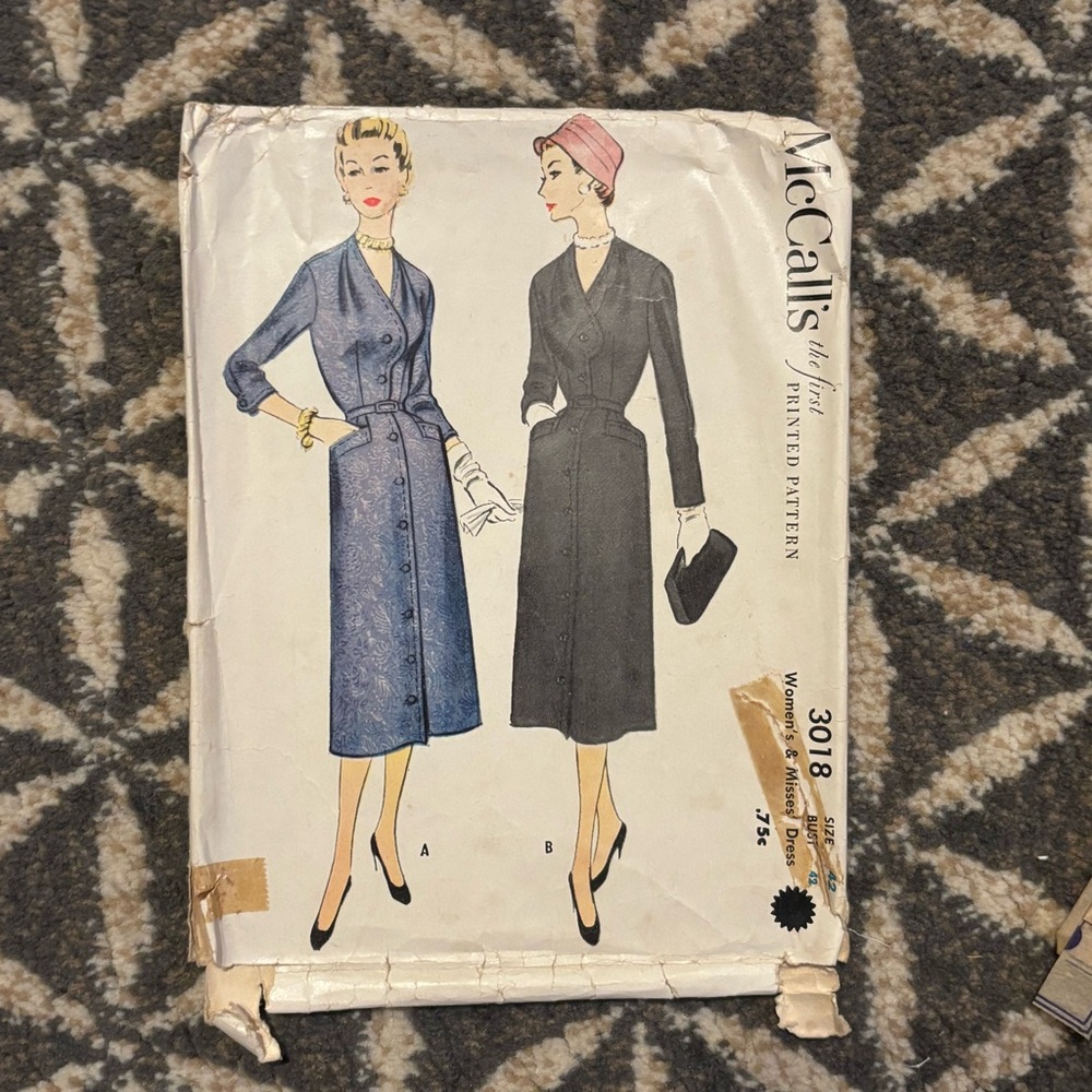 50's Women's Dress Pattern - McCall's 3018 - Classic Dress - Size 10 - 12 e